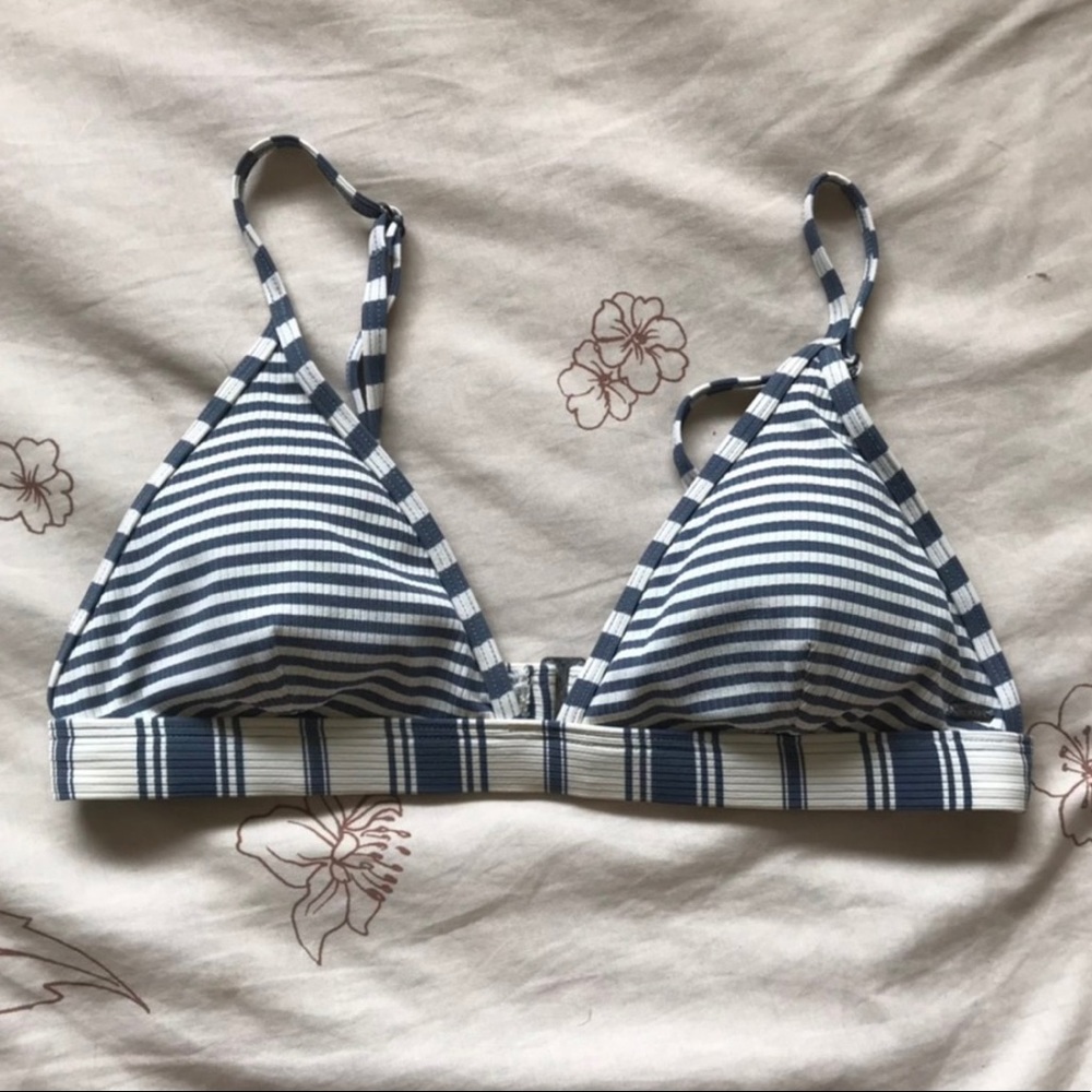 rip curl bikini top!